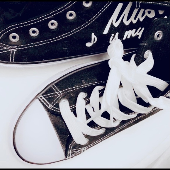 “MUSIC IS MY LIFE” CONVERSE SNEAKERS - Picture 7 of 9